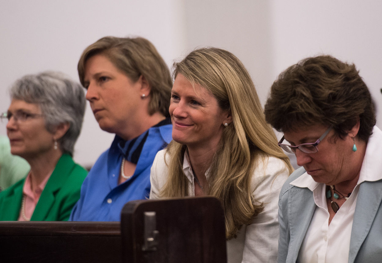 2015-04 Judge: Amherst County attorney has standing in Sweet Briar case